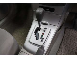 従来のATに比べ変速ショックの少ないCVT。シフトの操作はAT車と同じです。