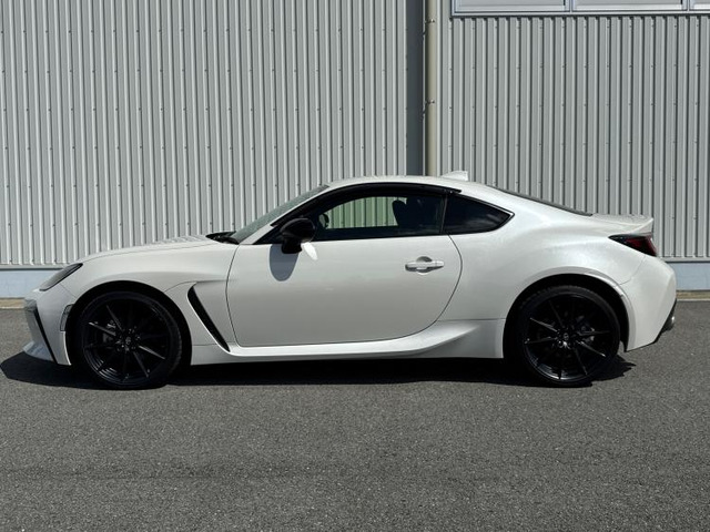 トヨタ GR86 2.4 RZ の中古車詳細 (4,810km, クリスタルホワイトパール