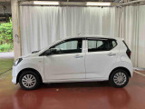 【スマートアシストIII搭載車】 衝突回避支援ブレーキ機能(対車両・歩行者)、衝突警報機能(対車両・対歩行者)、誤発信抑制制御機能などの機能で安全な運転をサポートします