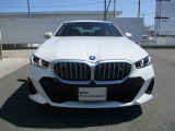 群馬BMWプレミアムセレクション前橋は認定中古車販売のスペシャリストとして品質へのこだわり、特に喫煙歴の無いだれもが気持ちよく購入検討いただける車両を展示しております。遠方からもお問い合わせください。