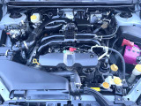 水平対向4気筒DOHC 出力150ps(110kW)/6200rpm トルク20.0kg・m(196N・m)/4200rpm カタログ値