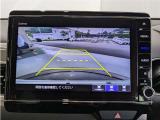 バックモニター付きですので、日常の駐車はもちろん、人や障害物のなど後方が映像で確認出来るので安心です!補助装置になりますので、目視でもご確認ください。