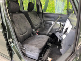 運転席シート廻りは使用感も少なく、良好な状態となっています。丁寧に使われていたことがよくわかりますね。