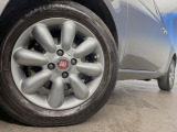 ●純正14インチアルミホイール:輸入車ならではの卓越した走りを支えるホイールと足回りです!日本車の走りに慣れている方にもぜひ体感して頂きたいほど、高いレベルでまとまっています!