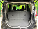普段のお買い物や通勤、送迎等に十分な荷室スペースを確保しております。セカンドシートを倒すと、大きな荷物の積載も可能です♪