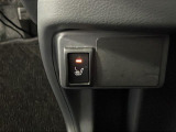 【シートヒーター】シートを温めてくれる暖房機器です!長時間座っていると負担が掛かりやすい背中や腰、または冬場などの寒い日に冷えやすい脚部に快適なぬくもりを伝えます。