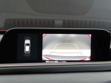 バックモニター付きです。これなら狭い駐車場でも安心ですね。