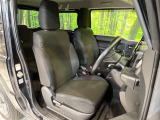 運転席シート廻りは使用感も少なく、良好な状態となっています。丁寧に使われていたことがよくわかりますね。