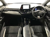 C-HR ハイブリッド 1.8 S GR スポーツ 