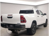 ハイラックス 2.4 X ディーゼル 4WD 