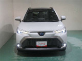 明度の高いLEDヘッドライトで、夜間の運転も安心です。