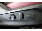 パワーシート搭載。微妙な調整が手軽にでき、最適なポジションで運転することが可能です。