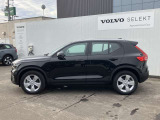 ◆サイド/流麗なプロポーションはVOLVO車の真骨頂。「美しいものと共にありたい」というオーナーの願いを満たします