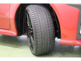タイヤサイズはハイスペックな 225/50R18。