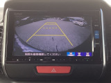 バックモニター付きで、車庫入れやバック時の後方確認をサポート。