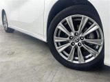 みなさまのお車選びのお手伝いをさせてください!スタッフ一同心よりご来店、お問い合わせをお待ちしております!