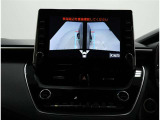 パノラミックビューモニター装備!サイドビュー・車両に取り付けたフロント、サイド、バックカメラの映像を合成して画面上に表示させることで、低速時の運転を補助する装置です。
