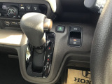 電子制御パーキングブレーキ+ブレーキホールド。