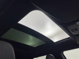 アウトランダー PHEV 2.4 P 4WD 本革シート