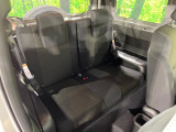 高品質なオリジナルフロアマットもオプションにてご用意しております。お好きなデザインやカラーをお車に合わせて選んでいただくことができます♪