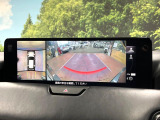 【360°ビューモニター】専用のカメラにより、上から見下ろしたような視点で360度クルマの周囲を確認することができます☆死角部分も確認しやすく、狭い場所での切り返しや駐車もスムーズに行えます。