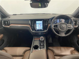V60 B5 インスクリプション 本革シート サンルーフ