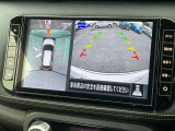 空から車を見たような「アラウンドビューモニター」!車の周りが一目で確認できるので、小さなお子様や障害物があっても安心して乗ることができます♪