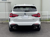 一目で伝わるBMW特有のスポーティーなプロポーションは、BMWの走行性能を生み出すのに欠かせない要因の一つです。細部まで拘りぬいたお車をぜひ一度ご覧ください!