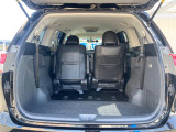 普段のお買い物や通勤、送迎等に十分な荷室スペースを確保しております。セカンドシートを倒すと、大きな荷物の積載も可能です♪