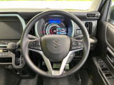 【ステアリングスイッチ】運転中、前方から目線をそらすことなく、オーディオ等の操作が可能な便利機能!安心&快適なドライブを演出してくれます♪