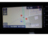 純正ナビを装備。タッチパネル式で使いやすく、お出かけもラクラクです。