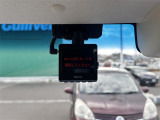 【ドライブレコーダー】映像・音声などの運転中の記録を残します。事故などを起こした起こされた時の証拠になりえますので、もしも時でも安心ですね。