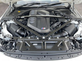 安心のBMW認定中古車は100項目の箇所を徹底的にチェック致します。機械的な箇所や電気系、コンピューターなどをご納車前に点検し、交換基準に達した部品は全て新品に修理返品した後にご納車致します。