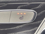 ●フロントシートヒーティング:運転席・助手席共に三段階で調節が可能なシートヒーターを装備しております。季節を問わず快適にご使用いただけます。