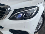 ●LEDヘッドライト:夜間走行時も良好な視界を確保し安心して運転できる高輝度LEDヘッドライトを装備!点灯速度が早く、消費電力も抑えられています。