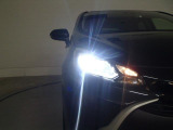 LEDヘッドライトです。デザイン性がよくとても明るいので、夜間の走行や悪天候でも安心です。しかも長寿命!
