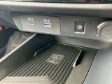 置くだけ充電に対応しております。ケーブル不要ですっきりしますね。
