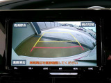バックガイドモニターで、後方を確認しながら安心して駐車することができます。運転初心者も熟練者も必須の機能ですよ!