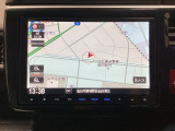 ナビゲーションはフルセグTV対応のGathers純正メモリーナビを搭載しています。Bluetoothオーディオ機能がありますので、スマートフォンなどの音楽も再生できます。