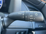 【オートライト(AUTO)】外の明るさをシステムが感知して、自動でヘッドライトが点灯します!ヘッドライトをつけ忘れを防ぐ便利機能です。