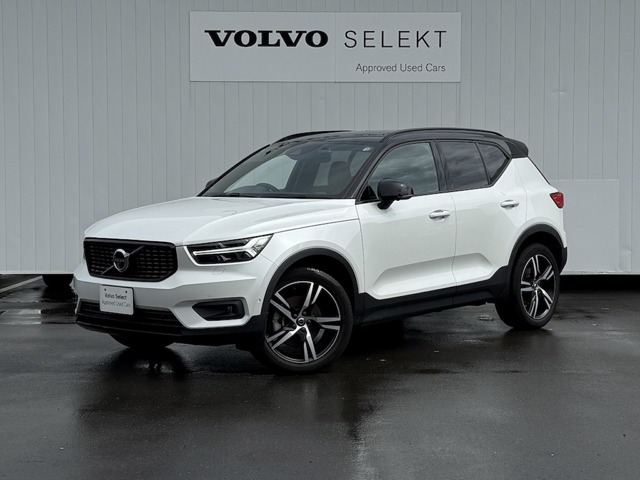XC40 T4 AWD Rデザイン 4WD 
