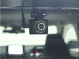 リヤ用ドライブレコーダー装備!これがあれば、相手方が危険運転をしてきた場合などでも客観的に証明でき、事故や事件の直接的な証拠の確保にも生り得ます。