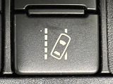 【レーントレーシングアシスト(LTA)】レーダークルーズコントロール使用時に、車線の中央を走るように支援したりお知らせしたりして、車線逸脱を防ぎます!機能には限界があるためご注意ください。