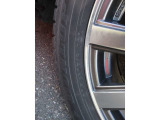 タイヤサイズは、205/60R16です。