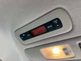 後席のエアコンです。車内温度の調整も快適に行っていただけます。