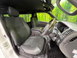 運転席シート廻りは使用感も少なく、良好な状態となっています。丁寧に使われていたことがよくわかりますね。