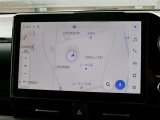 DCM(専用通信機)を装備したコネクティッドナビです。なお無償でのご利用期間は限定(令和10年3月まで)されています。詳しくは営業スタッフにお問い合わせください。