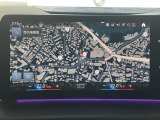 【純正ナビゲーション】BMWのナビゲーションは操作性も良く、詳細な地図情報と交通状況を見やすく表示し、快適なドライビングをサポートしながら目的地までナビゲートします。