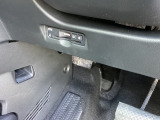 ビルトインタイプの【ETC】で見た目もスッキリ。高速道路の利用にとても便利です。
