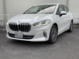 BMWのお車は、走行の安定性とコーナリングの良さを追求し、思い通りにハンドルの操作可能です。試乗車もご用意しておりますので、ぜひ“駆け抜ける歓びをご体感ください